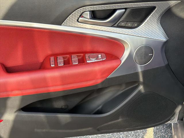 2023 Genesis G70 2.0T RWD