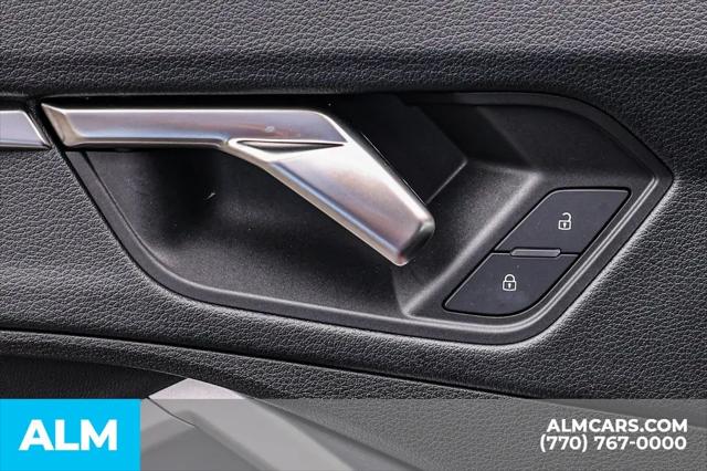 2025 Audi Q3 Premium 45 TFSI S line quattro Tiptronic