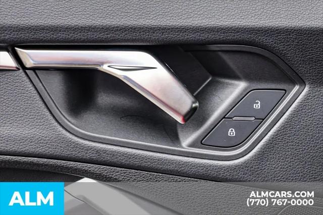 2025 Audi Q3 Premium 45 TFSI S line quattro Tiptronic