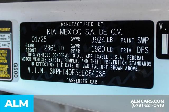 2025 Kia K4 LXS