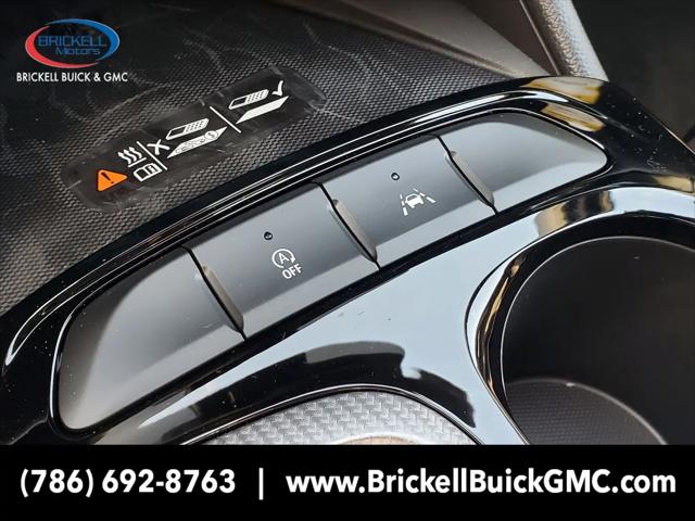 2026 Buick NV Avenir FWD