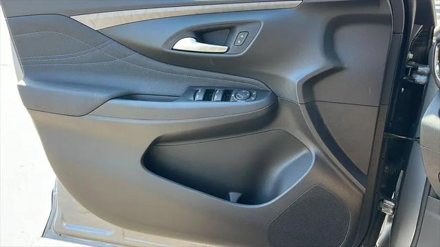 2026 Buick NV Sport Touring FWD