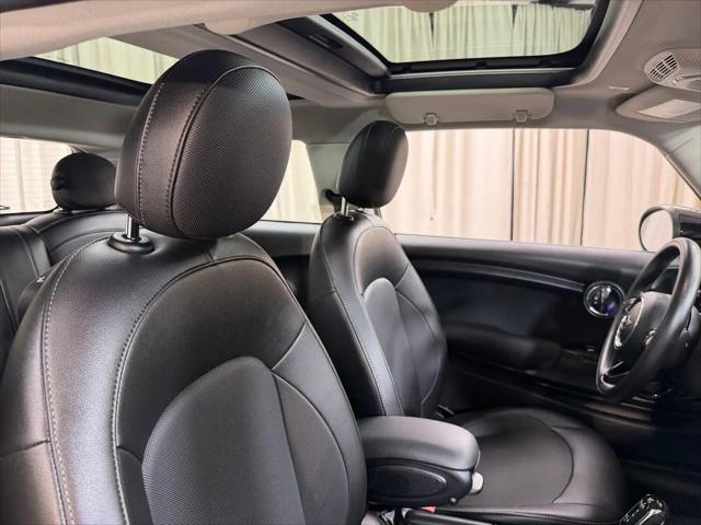 2021 MINI Hardtop Cooper