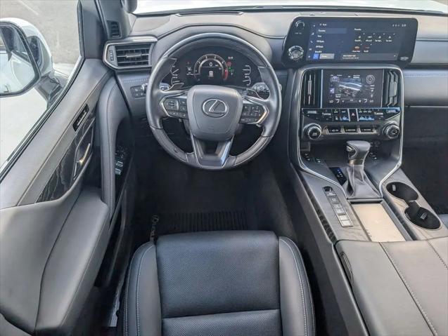 2024 Lexus LX Luxury