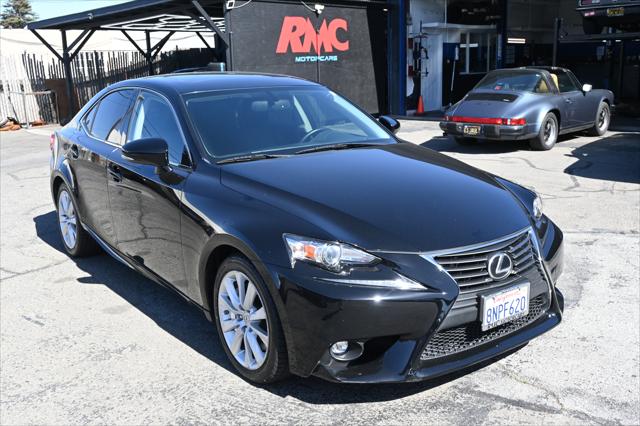 2016 Lexus IS 300 4dr Sdn AWD