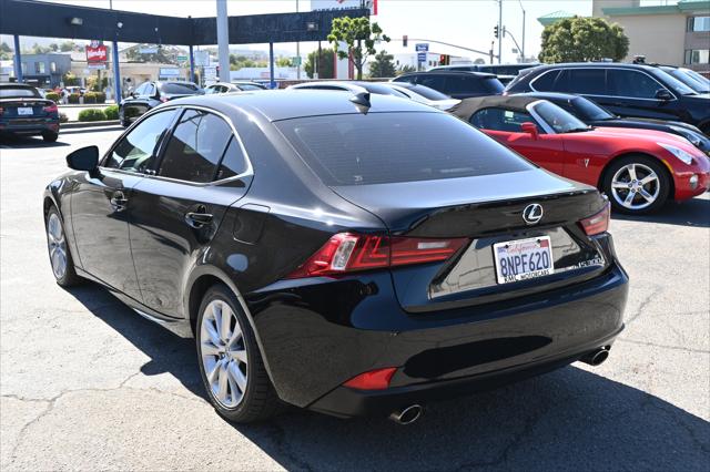 2016 Lexus IS 300 4dr Sdn AWD