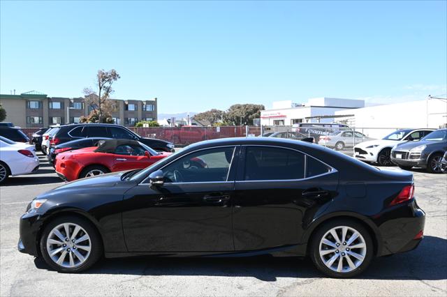 2016 Lexus IS 300 4dr Sdn AWD