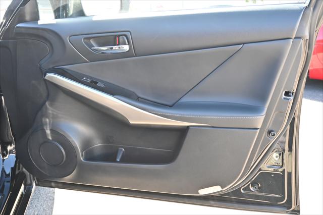 2016 Lexus IS 300 4dr Sdn AWD