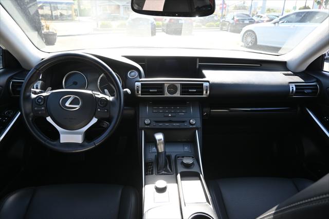 2016 Lexus IS 300 4dr Sdn AWD