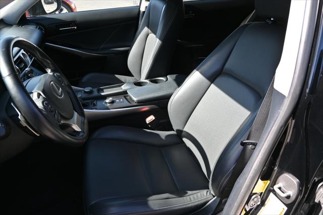 2016 Lexus IS 300 4dr Sdn AWD