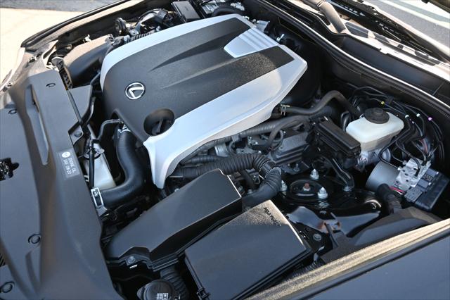 2016 Lexus IS 300 4dr Sdn AWD