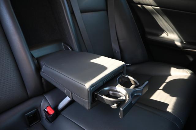 2016 Lexus IS 300 4dr Sdn AWD
