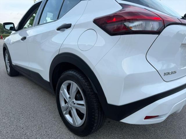 2023 Nissan Kicks S Xtronic CVT