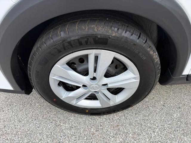 2023 Nissan Kicks S Xtronic CVT