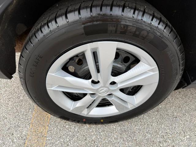 2023 Nissan Kicks S Xtronic CVT