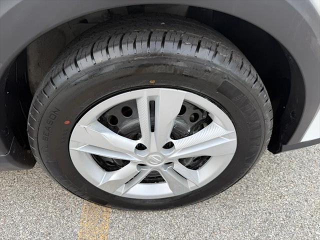 2023 Nissan Kicks S Xtronic CVT