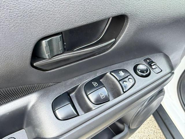 2023 Nissan Kicks S Xtronic CVT