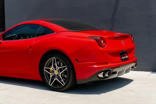2016 Ferrari California T