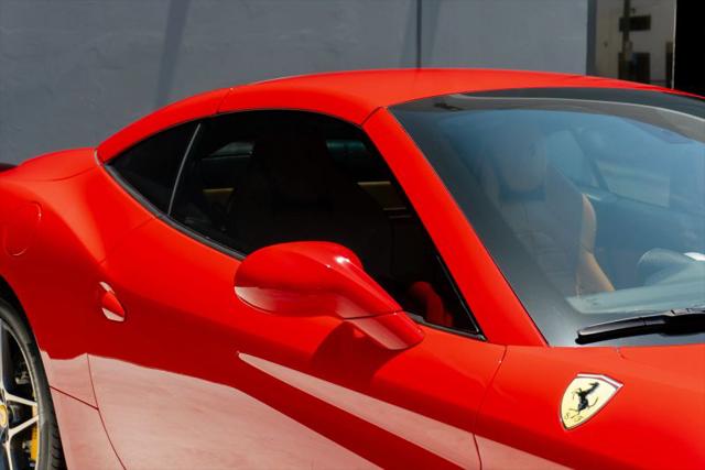 2016 Ferrari California T
