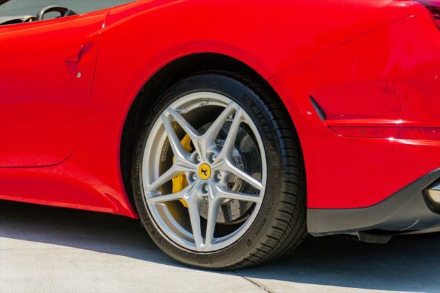 2016 Ferrari California T