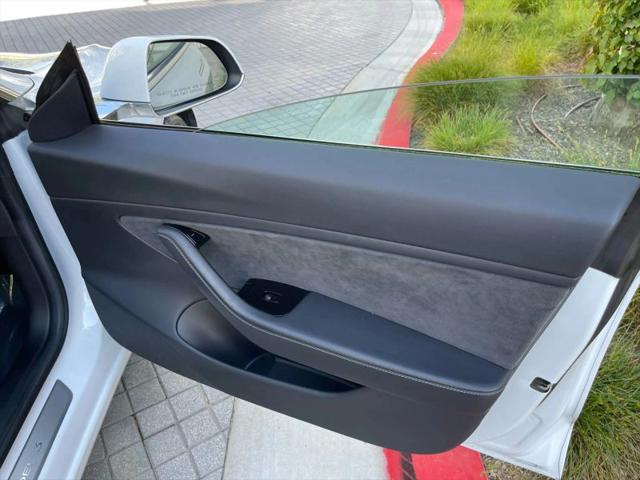 2020 Tesla Model 3 Standard Range Plus Rear-Wheel Drive