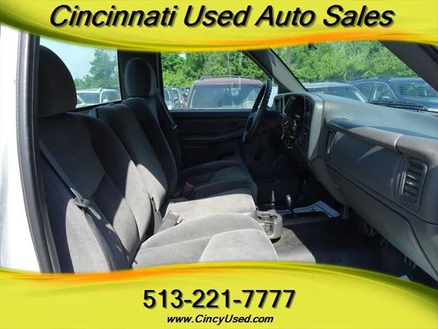 2005 GMC Sierra 2500HD Work Truck