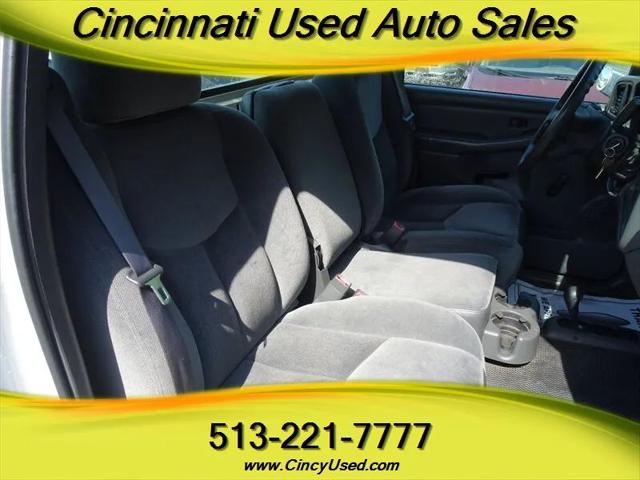 2005 GMC Sierra 2500HD Work Truck