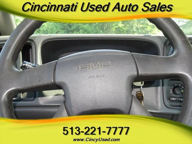 2005 GMC Sierra 2500HD Work Truck