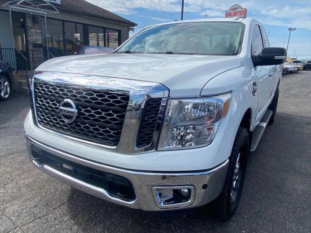 2017 Nissan Titan SV