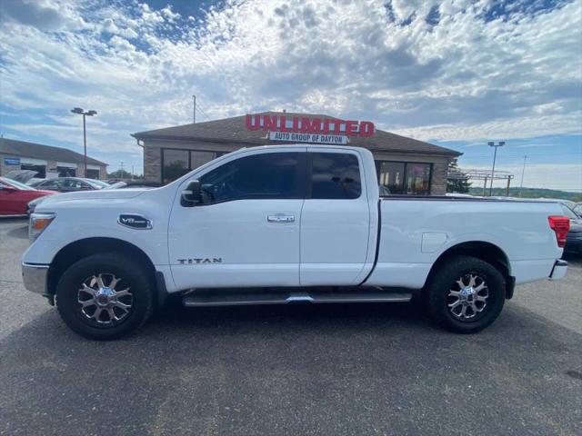 2017 Nissan Titan SV