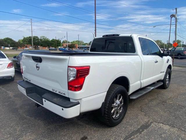 2017 Nissan Titan SV