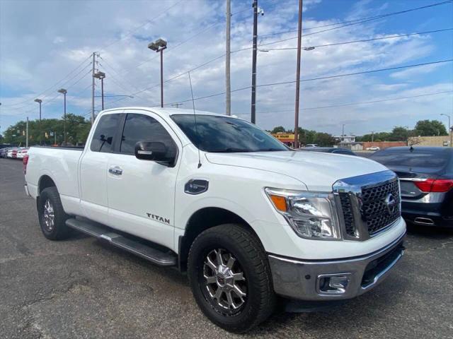 2017 Nissan Titan SV