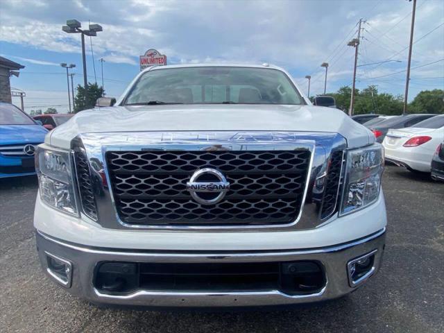 2017 Nissan Titan SV