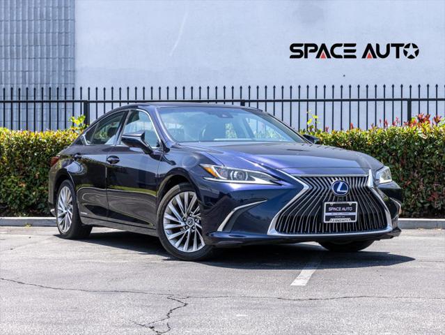 2019 Lexus ES 300h Luxury for sale in Azusa, CA