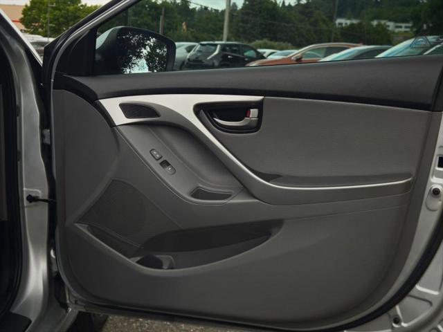 2012 Hyundai Elantra Limited