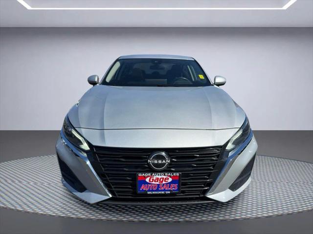 2023 Nissan Altima SV FWD