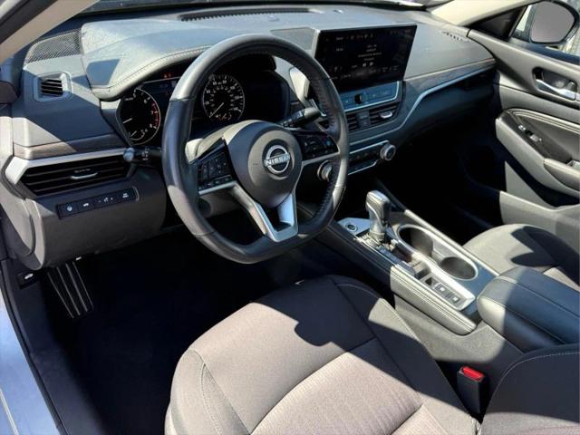 2023 Nissan Altima SV FWD