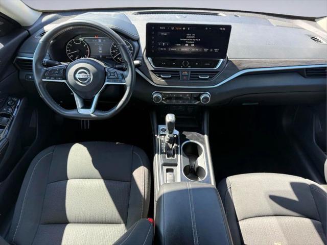 2023 Nissan Altima SV FWD