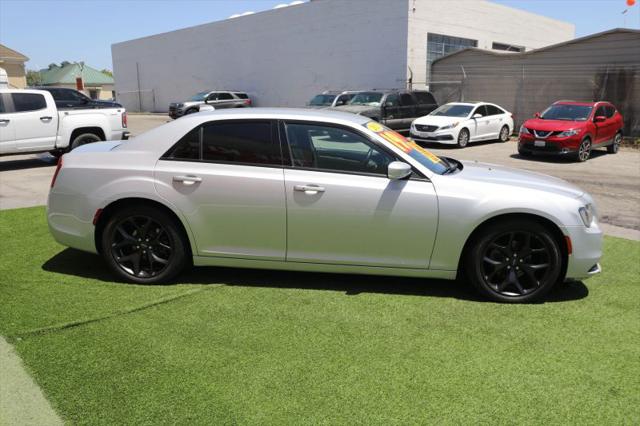 2021 Chrysler 300 300S