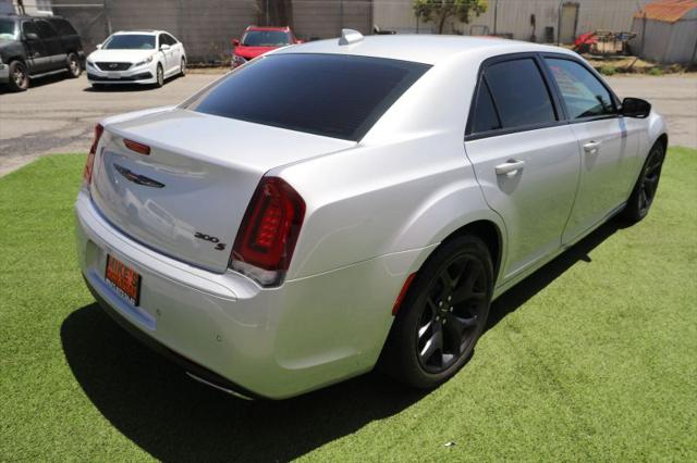 2021 Chrysler 300 300S