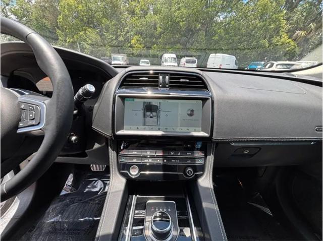 2020 Jaguar F-PACE Checkered Flag P250 AWD Automatic