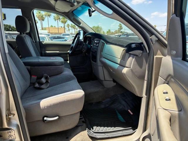 2004 Dodge Ram 1500 SLT/Laramie
