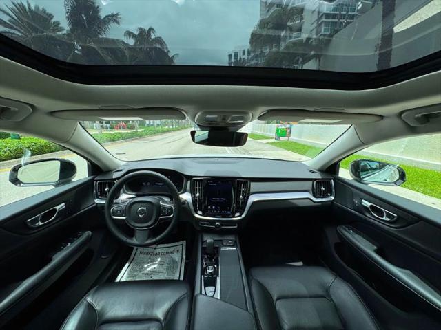 2024 Volvo S60 B5 Core Dark Theme