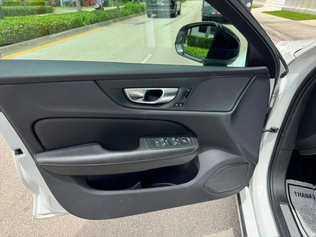 2024 Volvo S60 B5 Core Dark Theme