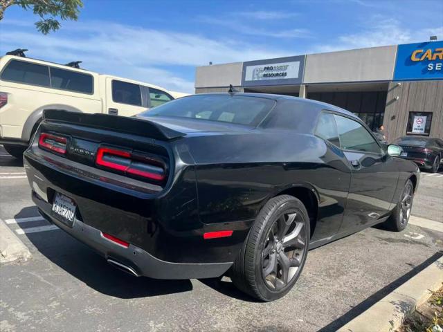 2018 Dodge Challenger SXT Plus