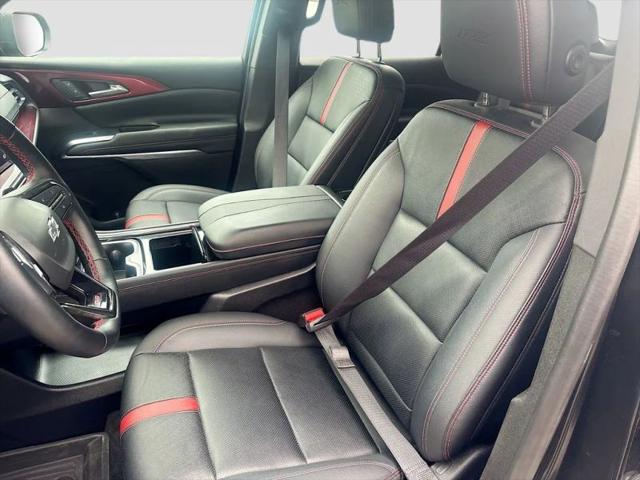 2024 Chevrolet Traverse AWD RS