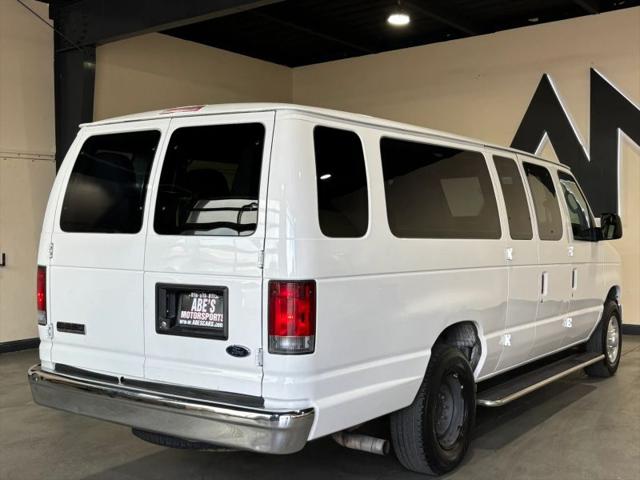 2012 Ford E-350 Super Duty XLT
