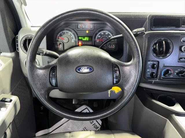 2012 Ford E-350 Super Duty XLT