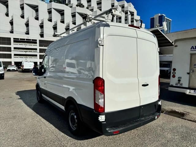 2015 Ford Transit Medium Roof w/Sliding Side Door w/RWB