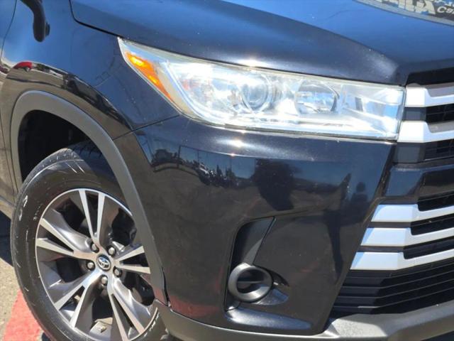2017 Toyota Highlander LE